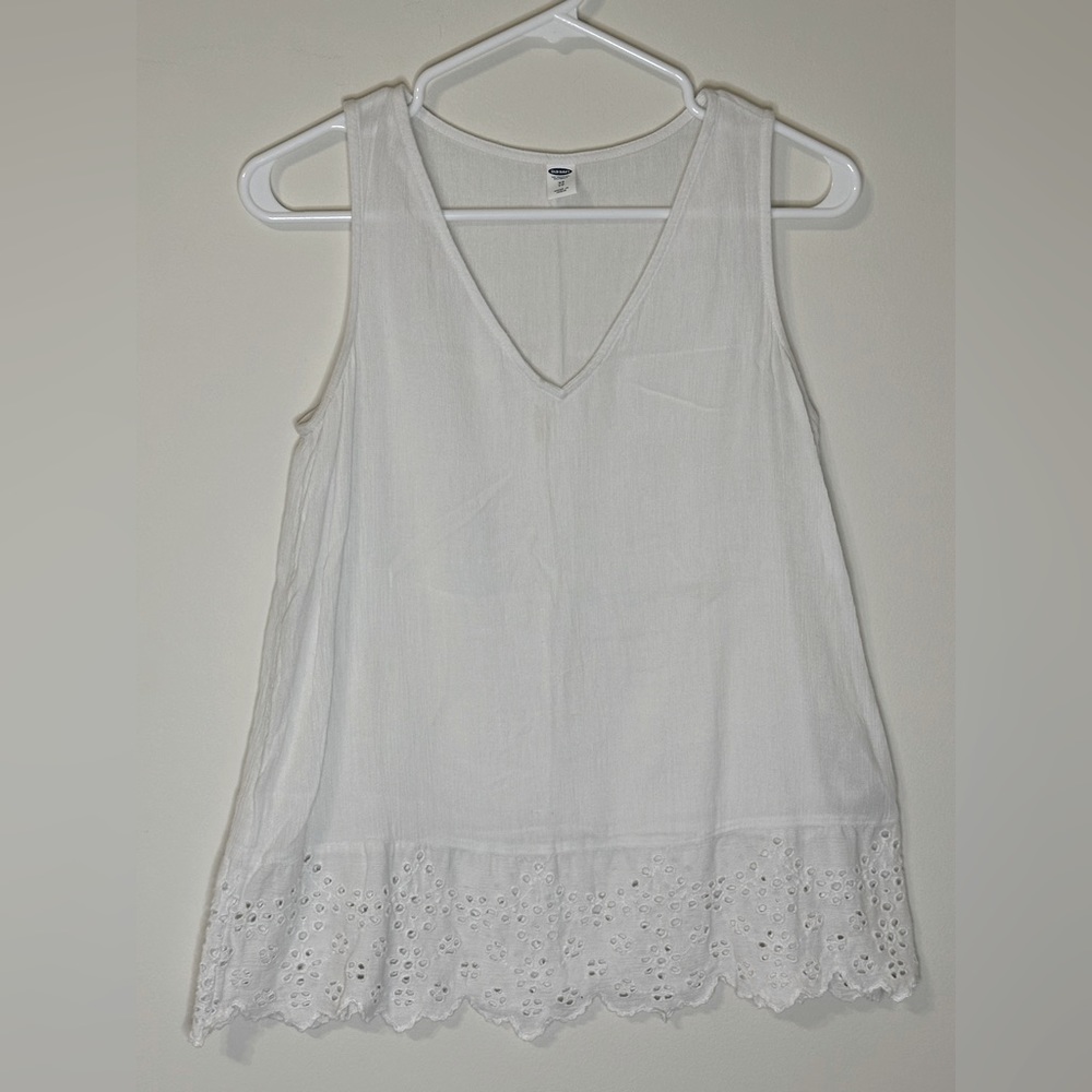 Old Navy White Tank Top with Eyelet Detail, Size XS